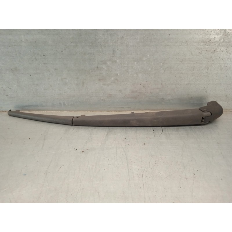 Recambio de brazo limpia trasero para fiat panda (169) 1.3 jtd cat referencia OEM IAM 46835901  