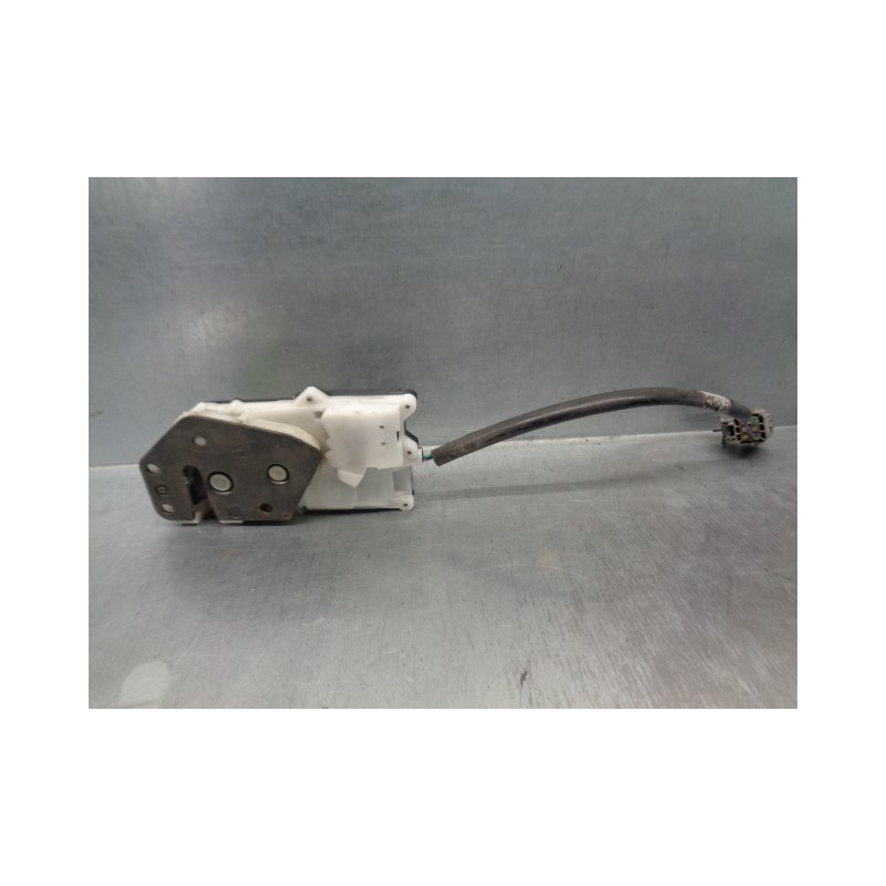 Recambio de cerradura puerta delantera derecha para mg rover mg zr 1.4 16v cat referencia OEM IAM FQJ103650PMA 2 PINES 3 PUERTAS