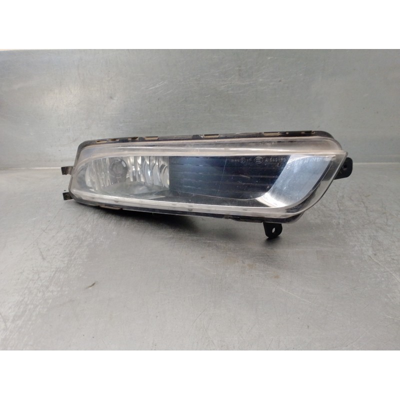 Recambio de faro antiniebla derecho para volkswagen cc (358) 2.0 tdi referencia OEM IAM 3C8941700  