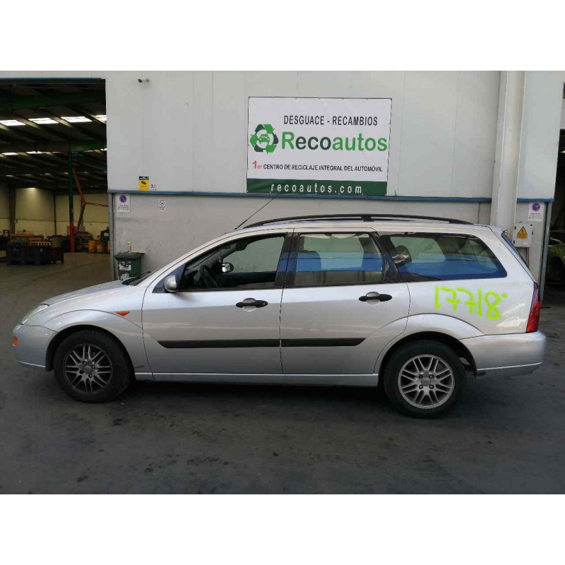 ford focus turnier (cak) del año 2001