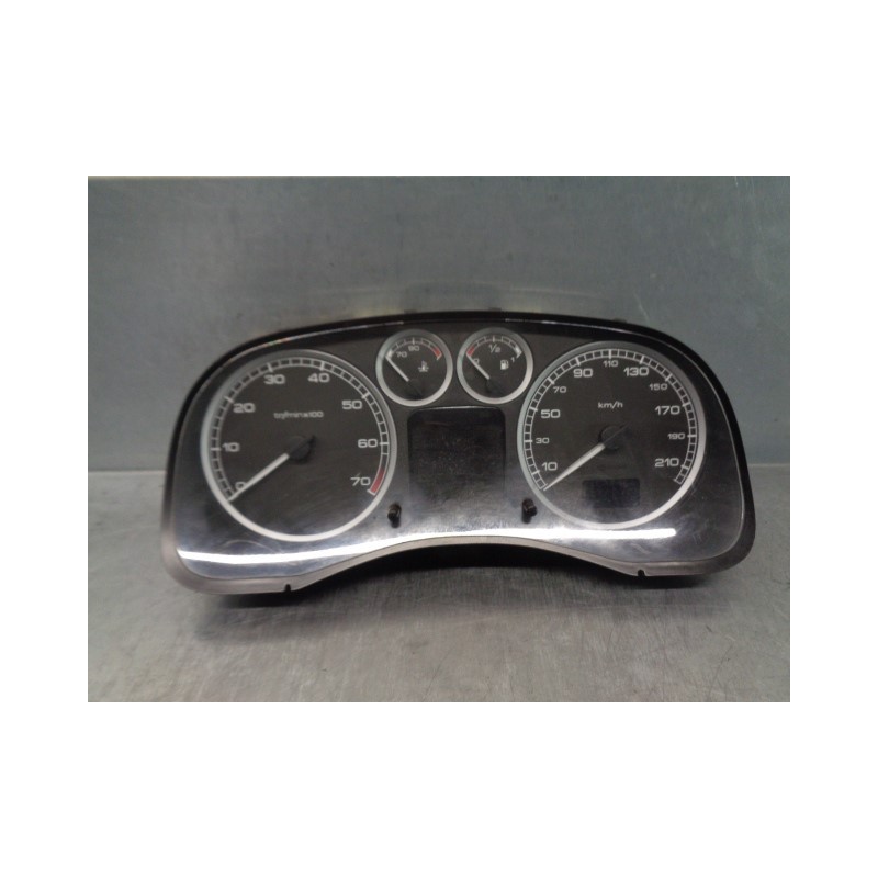 Recambio de cuadro instrumentos para peugeot 307 (s1) 1.6 hdi referencia OEM IAM P9645768480 21669815 SAGEN