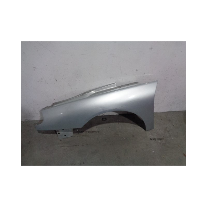 Recambio de aleta delantera izquierda para renault laguna grandtour (k56) 2.0 16v referencia OEM IAM  GRIS 