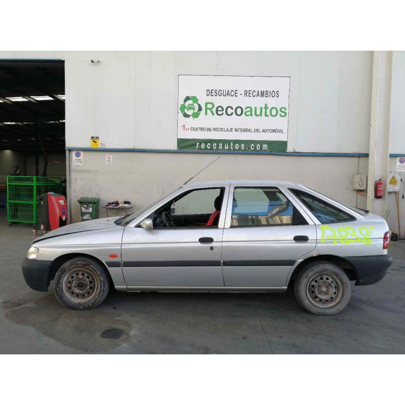 ford escort berlina/turnier del año 1999