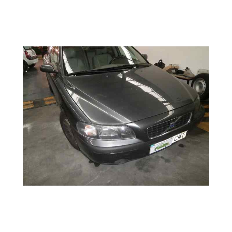 volvo s60 berlina del año 2003