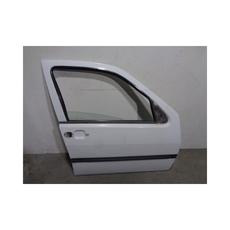 Recambio de puerta delantera derecha para fiat tempra berlina (159) 1.4 cat referencia OEM IAM 7775620 BLANCA 