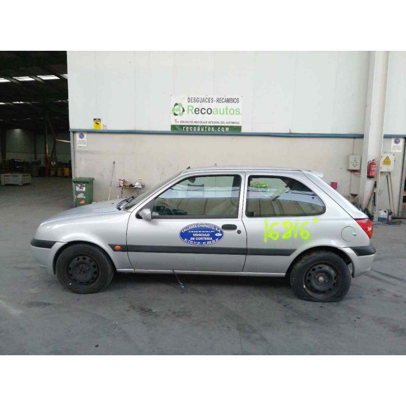 ford fiesta berlina (dx) del año 2001