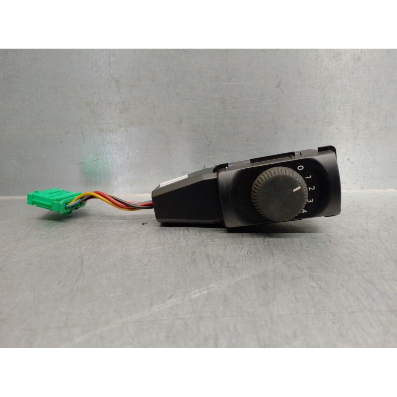 Recambio de mando calefaccion / aire acondicionado para peugeot 5008 active referencia OEM IAM 96846886XT  