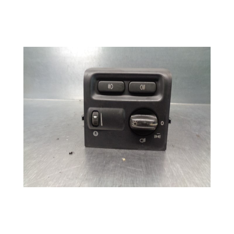 Recambio de mando luces salpicadero para volvo v40 familiar 1.9 diesel cat referencia OEM IAM 30613943  