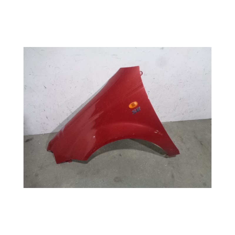 Recambio de aleta delantera izquierda para daewoo kalos 1.4 cat referencia OEM IAM 96476573 GRANATE 