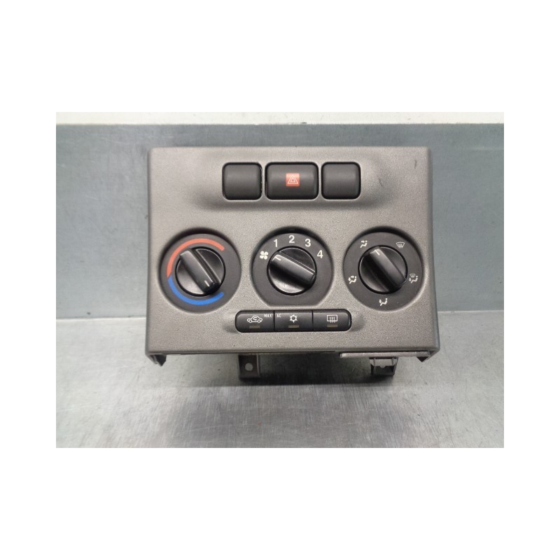 Recambio de mando calefaccion / aire acondicionado para opel zafira a elegance referencia OEM IAM 024420732 B5690 BEHR
