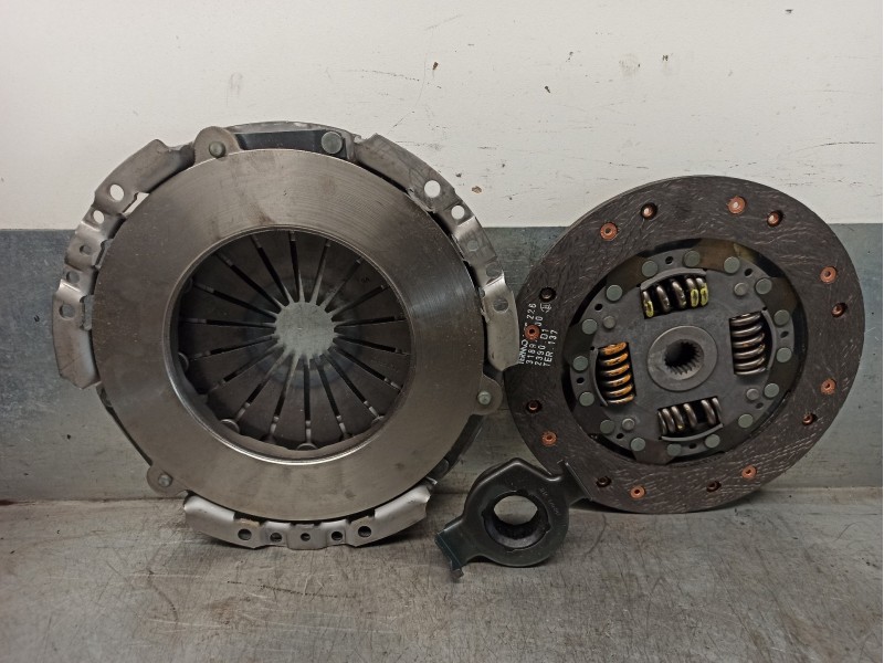 Recambio de kit embrague para fiat ducato bus 2.5 diesel referencia OEM IAM 123012310 123012310 LUK