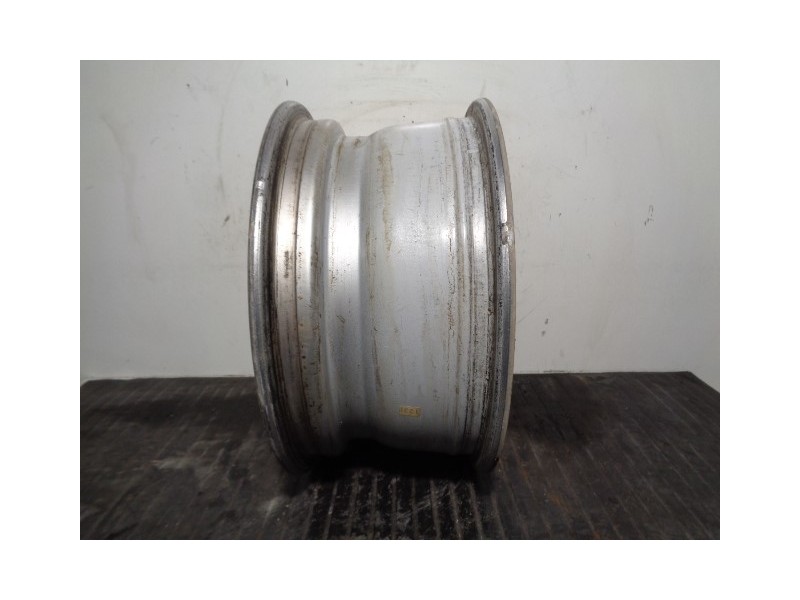 Recambio de llanta para ssangyong korando 2.3 turbodiesel cat referencia OEM IAM R157JX15CH 7JX15CH ALUMINIO 6P