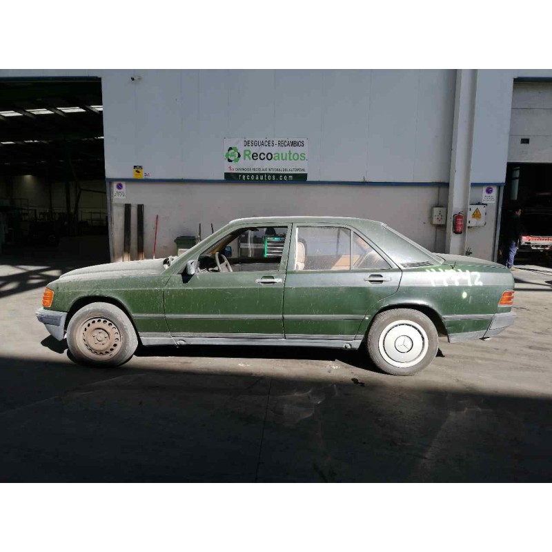 mercedes clase c (w201) berlina del año 1987