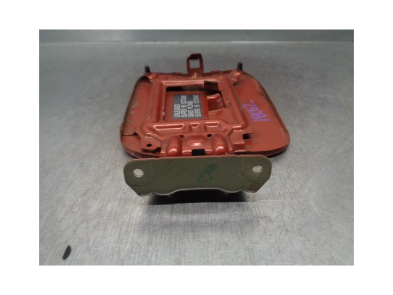 Recambio de tapa exterior combustible para nissan qashqai (j10) 1.6 16v cat referencia OEM IAM G8830JD0M0  