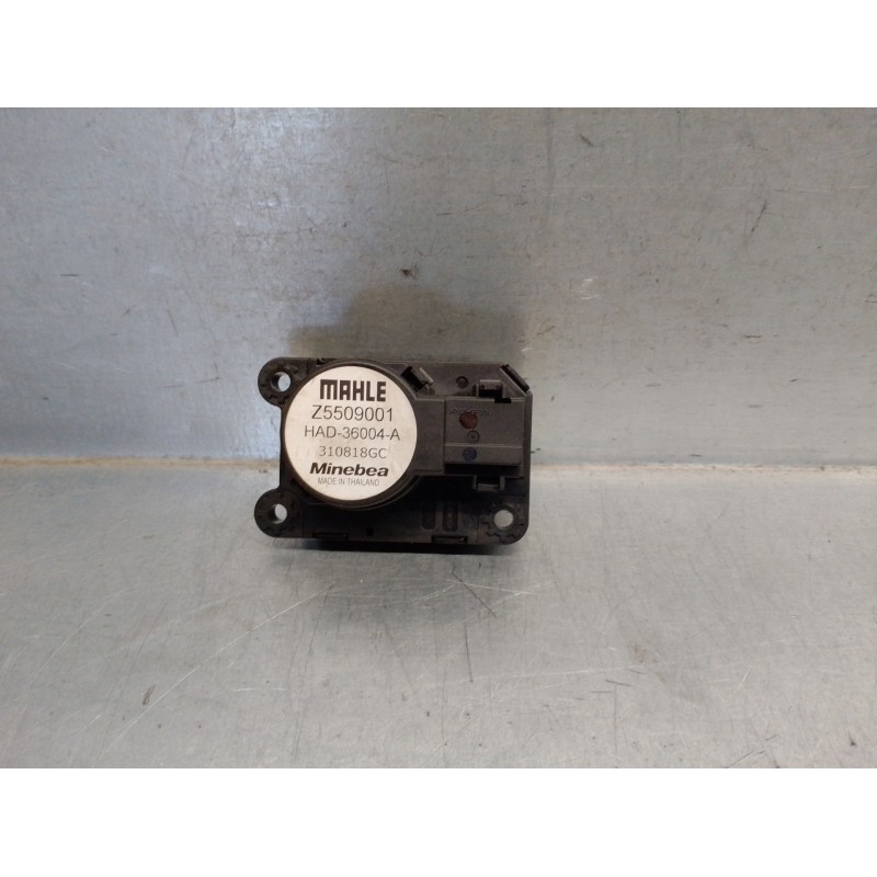 Recambio de motor calefaccion para opel crossland x 1.2 referencia OEM IAM Z5509001 DE TRAMPILLA 