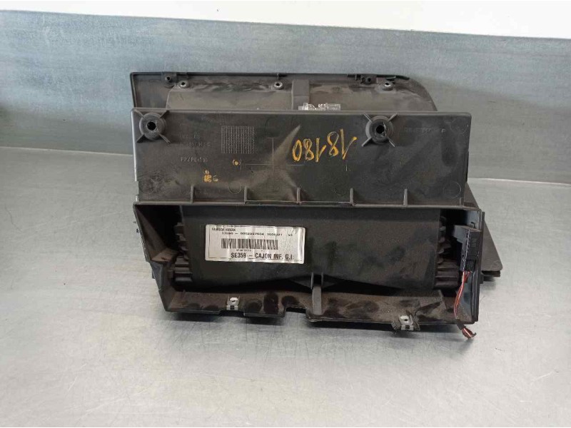 Recambio de guantera para seat altea xl (5p5) 1.6 tdi referencia OEM IAM 5P1857103C  