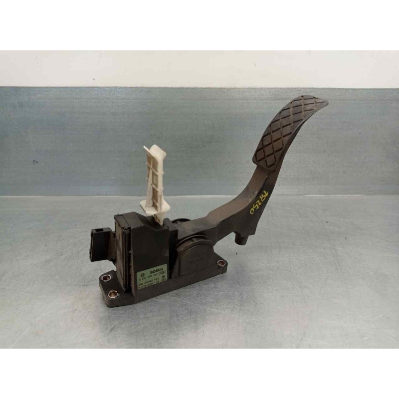 Recambio de potenciometro pedal para seat toledo (1m2) 1.9 tdi referencia OEM IAM 1J1721503K 0281002342 BOSCH