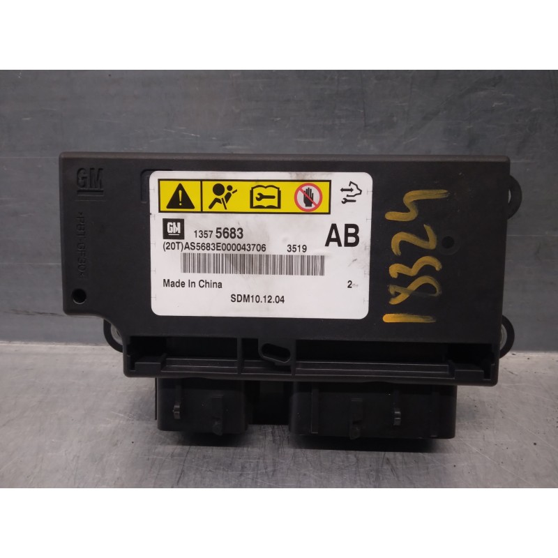 Recambio de centralita airbag para opel astra j lim. 1.7 16v cdti referencia OEM IAM 13575683  