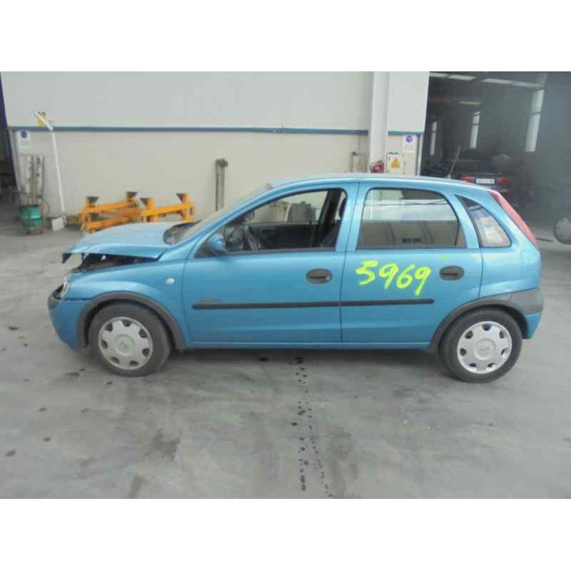 opel corsa c del año 2001