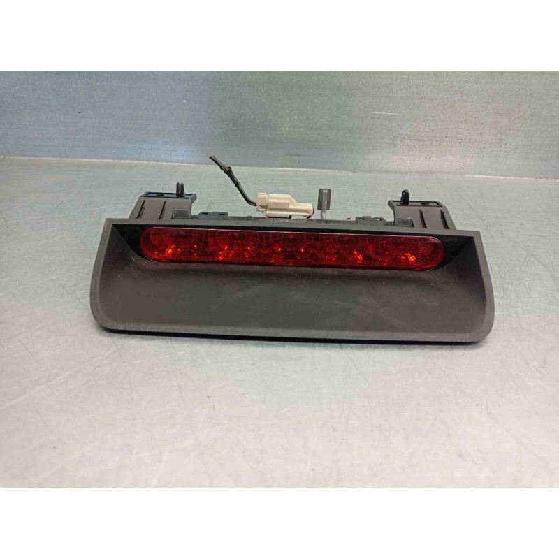 Recambio de luz central de freno para daewoo lacetti 1.4 cat referencia OEM IAM 96551214  