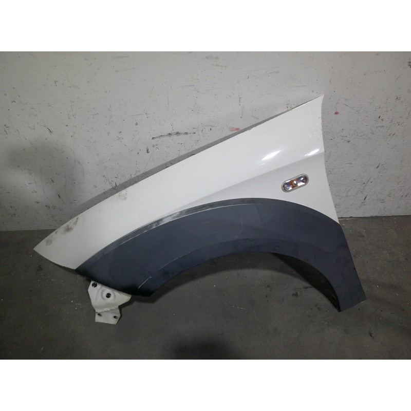 Recambio de aleta delantera izquierda para seat altea (5p1) 2.0 tdi referencia OEM IAM 5P0821021A BLANCA 