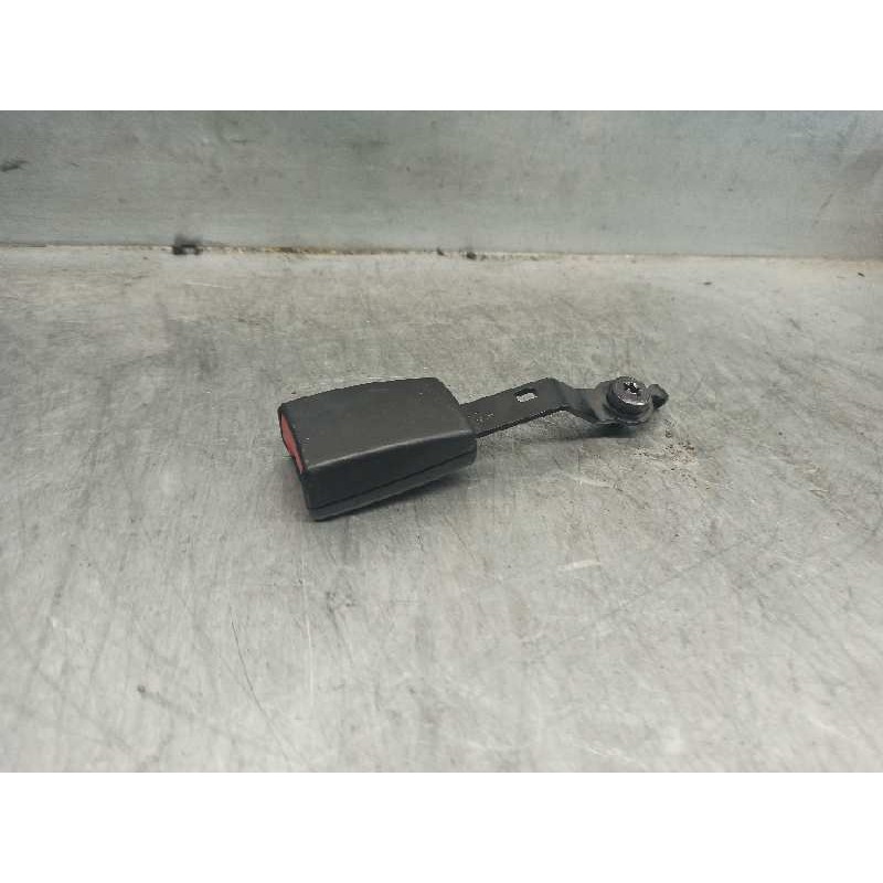 Recambio de enganche cinturon para fiat grande punto (199) 1.2 cat referencia OEM IAM   