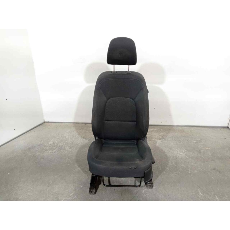 Recambio de asiento delantero izquierdo para kia rio 1.4 crdi cat referencia OEM IAM 4718905  5 PUERTAS