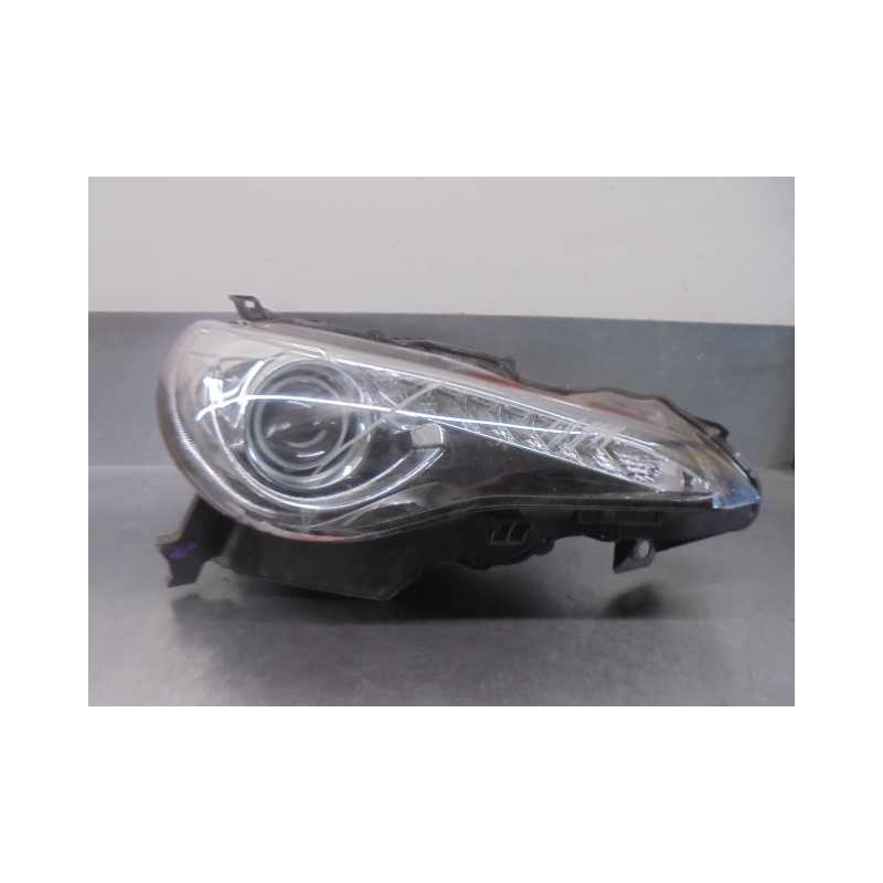 Recambio de faro derecho para toyota gt 86 2.0 16v cat referencia OEM IAM SU00302554  