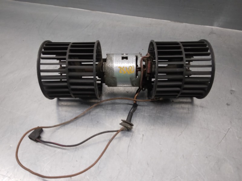 Recambio de motor calefaccion para ford orion 1.6 referencia OEM IAM 1630211  