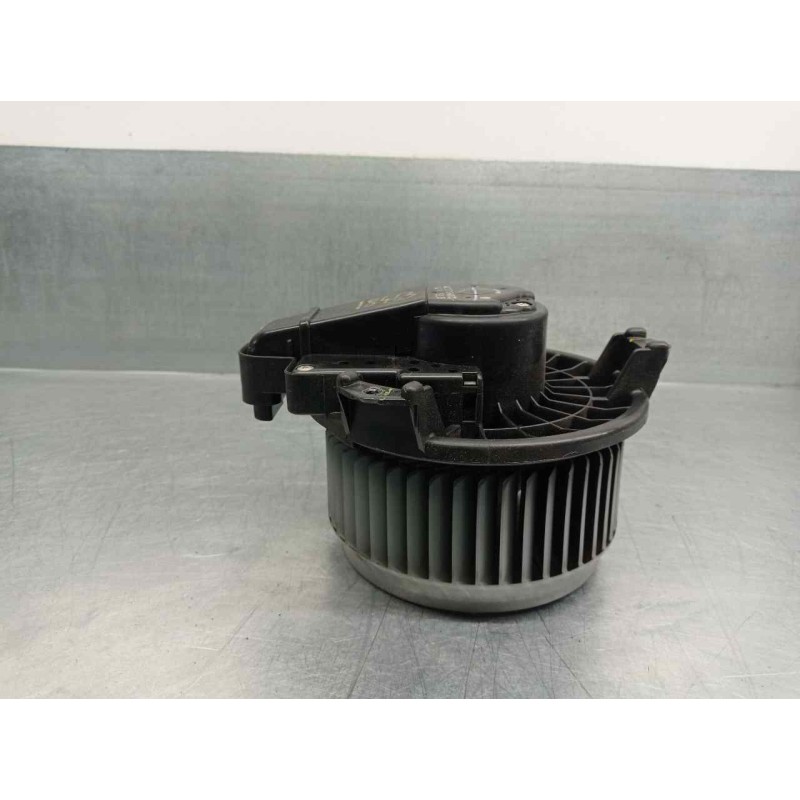 Recambio de motor calefaccion para toyota verso 2.0 d-4d cat referencia OEM IAM AV2727008103  