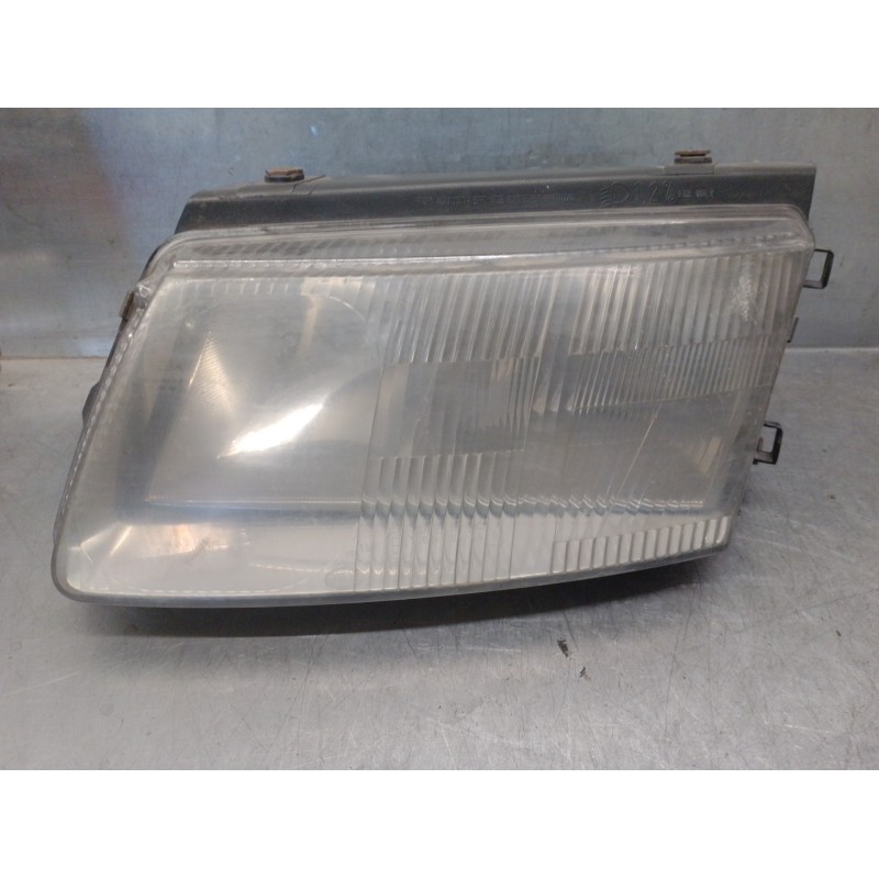 Recambio de faro izquierdo para volkswagen passat berlina (3b2) 1.9 tdi referencia OEM IAM 3B0941017K  