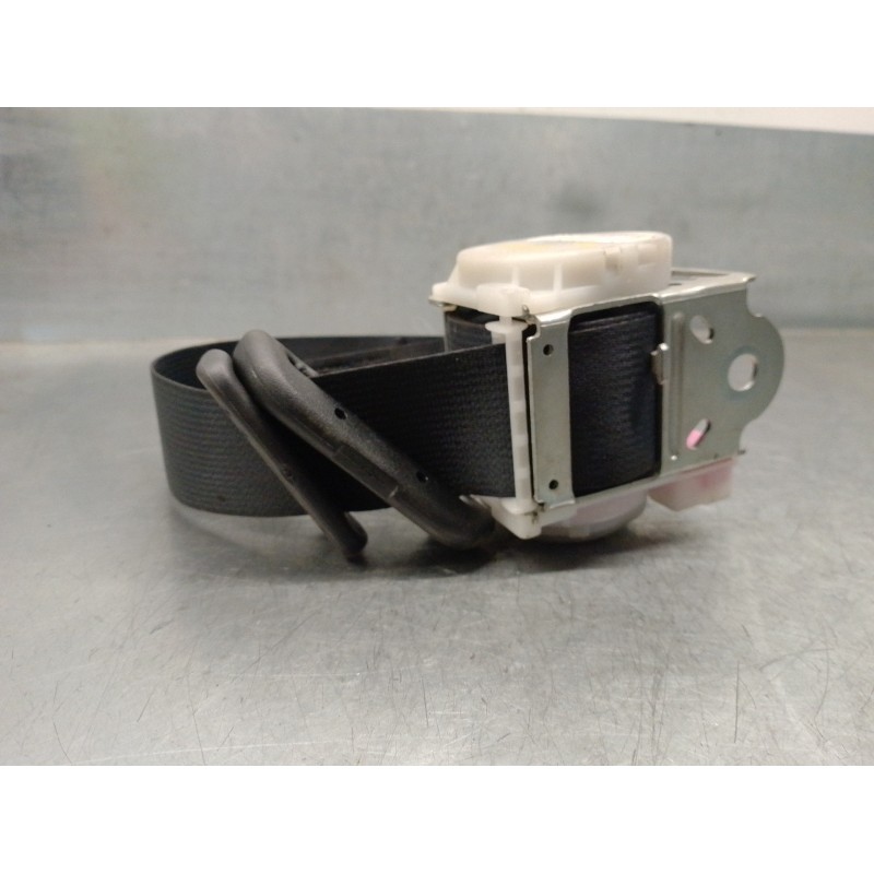 Recambio de cinturon seguridad trasero derecho para toyota yaris (ncp1/nlp1/scp1) 1.3 cat referencia OEM IAM 733600D010 