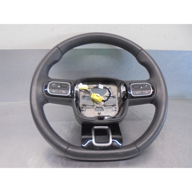 Recambio de volante para citroen c3 1.2 12v vti referencia OEM IAM 98164326ZD 34228597F TRW