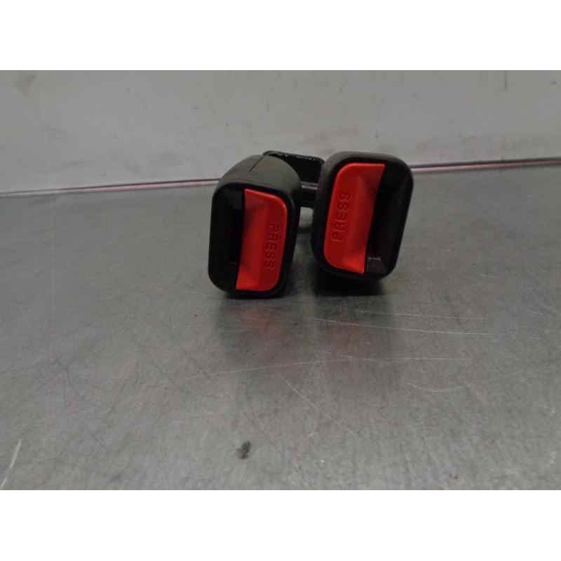 Recambio de enganche cinturon para hyundai ix35 1.7 crdi cat referencia OEM IAM   