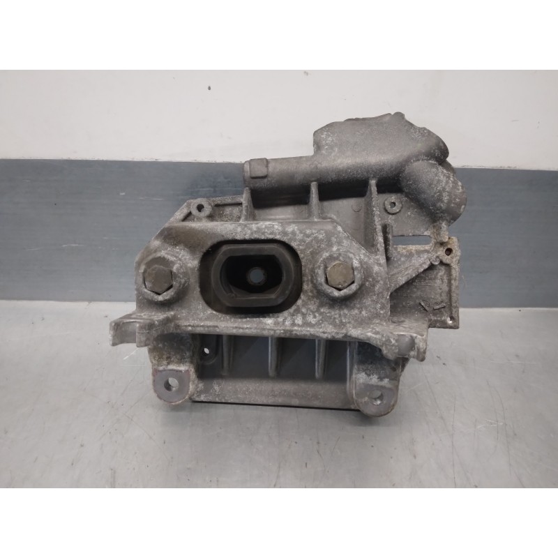 Recambio de soporte motor para renault modus 1.5 dci diesel referencia OEM IAM 8200136887 