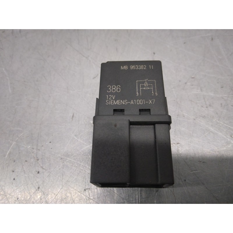 Recambio de rele para volvo s40 berlina td referencia OEM IAM MB953382 