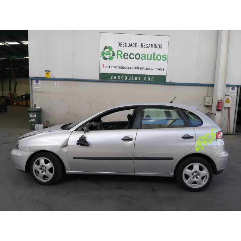 seat ibiza (6l1) del año 2004