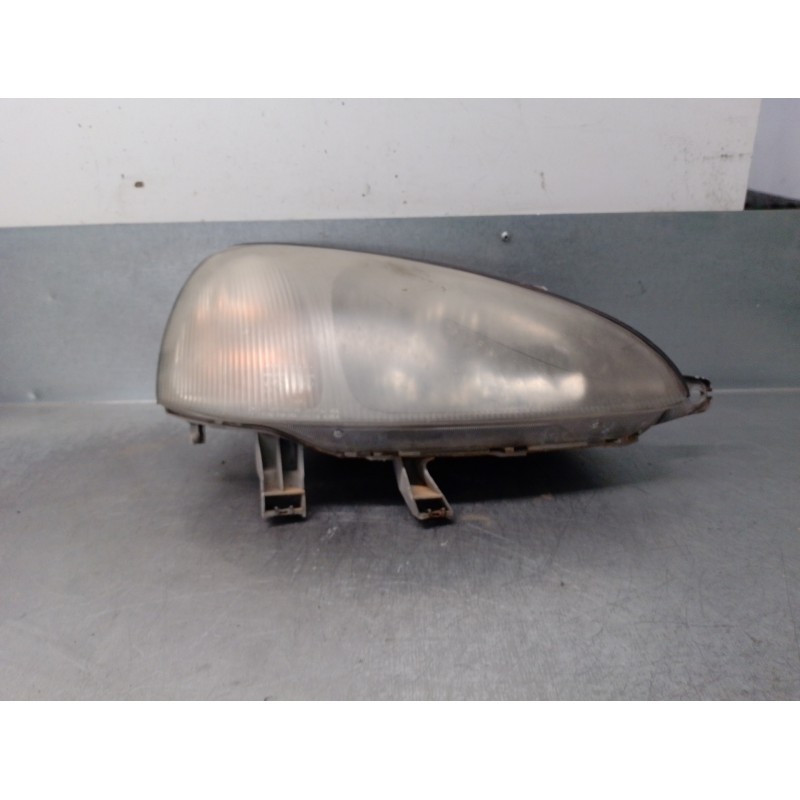 Recambio de faro derecho para chevrolet tacuma 1.6 cat referencia OEM IAM 96491782  5 PUERTAS