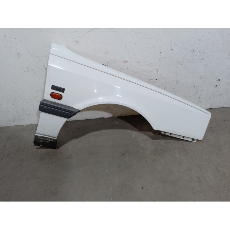 Recambio de aleta delantera derecha para renault 21 berlina (b/l48) 1.8 referencia OEM IAM 7751465516 BLANCO 