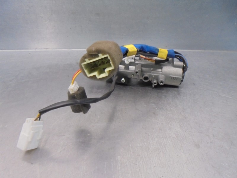 Recambio de conmutador de arranque para ssangyong rodius 2.7 turbodiesel cat referencia OEM IAM 8697008110 7100021206 