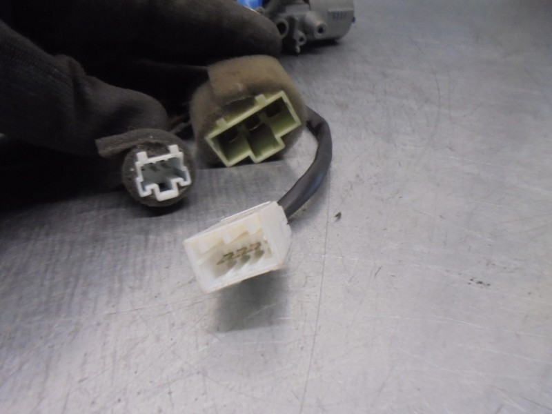 Recambio de conmutador de arranque para ssangyong rodius 2.7 turbodiesel cat referencia OEM IAM 8697008110 7100021206 