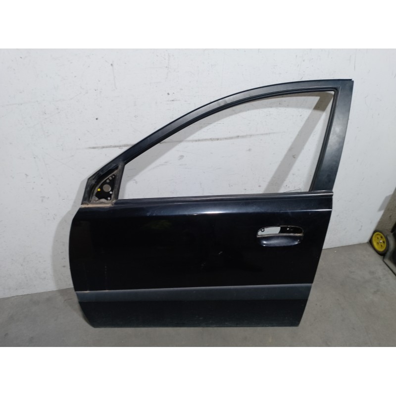 Recambio de puerta delantera izquierda para kia rio 1.5 crdi referencia OEM IAM 760031G010 NEGRA 