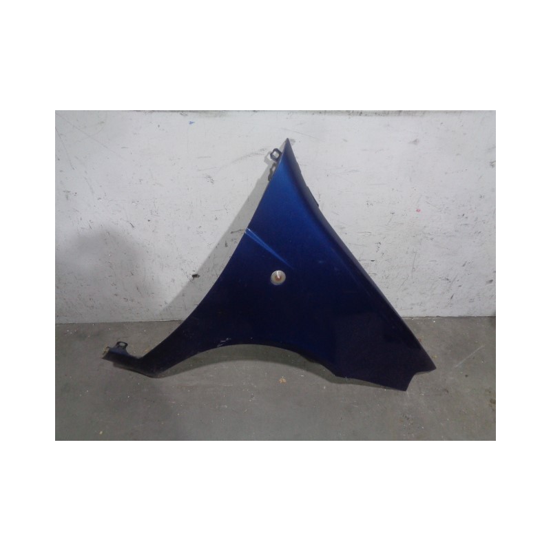 Recambio de aleta delantera derecha para fiat punto berlina (188) 1.2 cat referencia OEM IAM 46849402 AZUL 