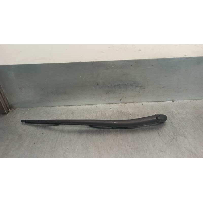 Recambio de brazo limpia trasero para fiat croma (194) 1.9 jtd 16v cat referencia OEM IAM 51736417  