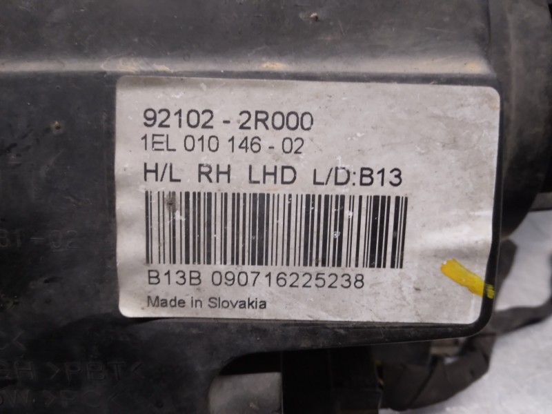 Recambio de faro derecho para hyundai i30 1.4 cat referencia OEM IAM 921022R000 5 PUERTAS 