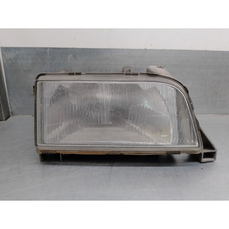 Recambio de faro derecho para volvo serie 460 1.9 turbodiesel referencia OEM IAM 3461574  4 PUERTAS