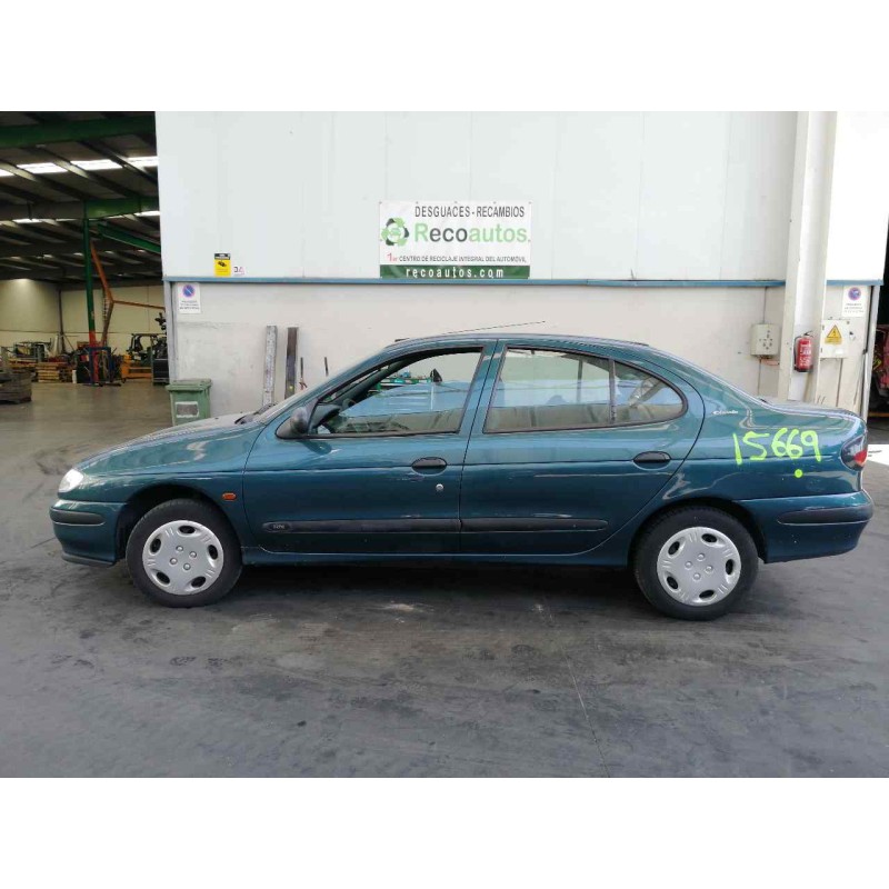 renault megane i berlina hatchback (ba0) del año 1996