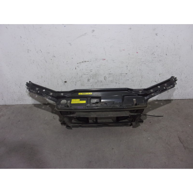 Recambio de panel frontal para volvo v70 familiar 2.5 turbodiesel referencia OEM IAM 30655380 DE CHAPA 