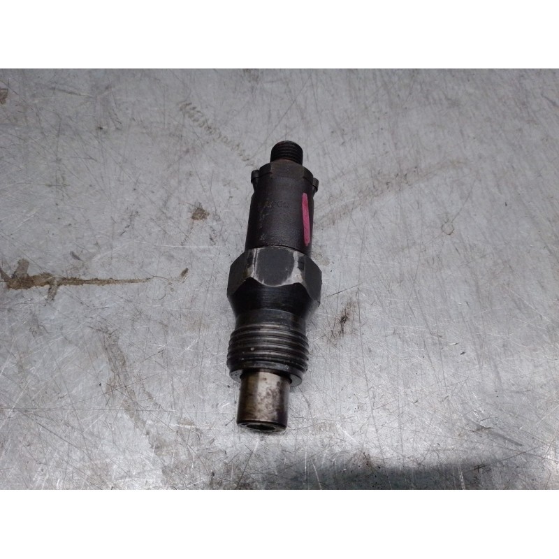 Recambio de inyector para volvo serie 460 1.9 turbodiesel referencia OEM IAM LCR6735401D LUCAS