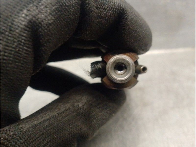 Recambio de inyector para citroen xsara berlina 1.9 turbodiesel referencia OEM IAM LCR6734303G LCR6734303G LUCAS
